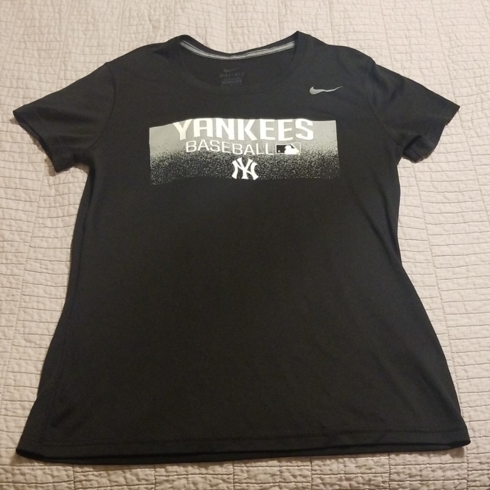 Yankees Dri-Fit Shirt